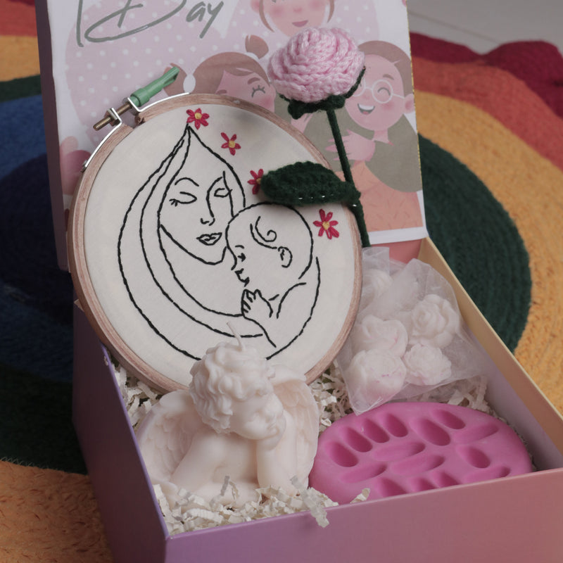 Mother’s Day Gift Hamper – A Handcrafted Hug for Mom