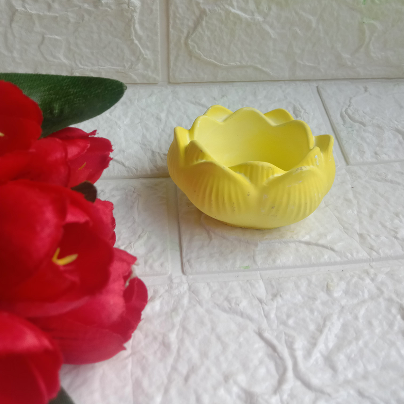 "Elegant Lotus-Shaped Trinket Jar -  Single Piece"