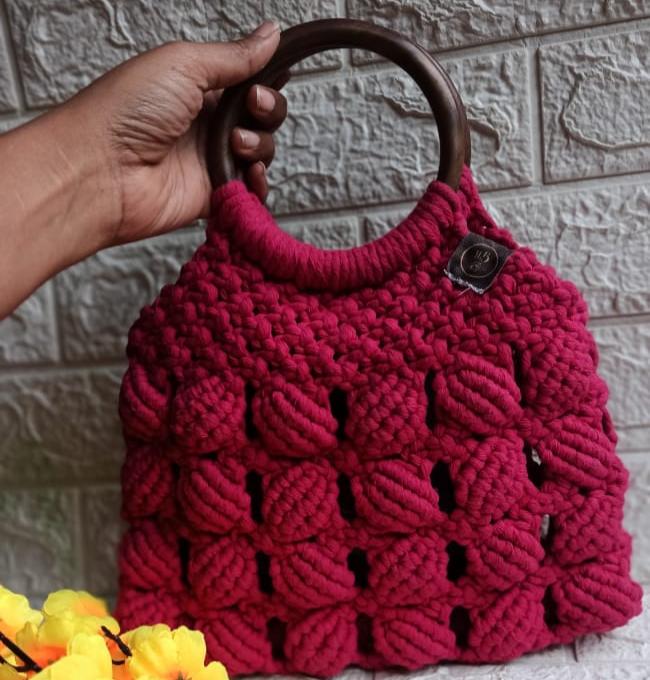 "Macramé Shell Bag - Rani Pink, Wooden Handle"