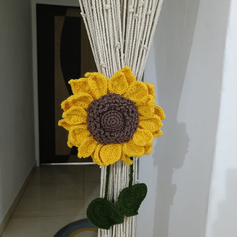 Handmade Sunflower Curtain Holder Threadarrt
