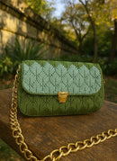 Green leaf-pattern macrame shoulder bag with clasp and gold chain