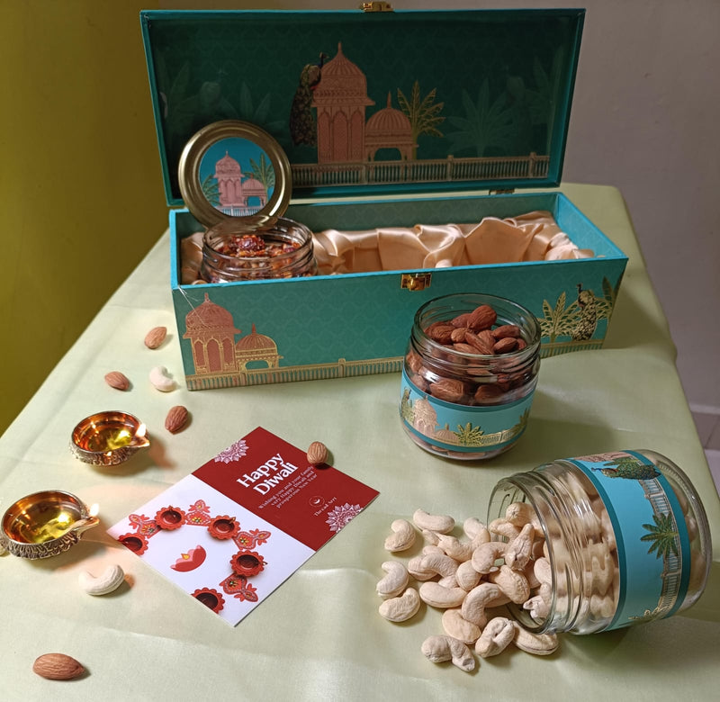 NutriGlow Gift Hamper – A Healthy Festive Treat Threadarrt